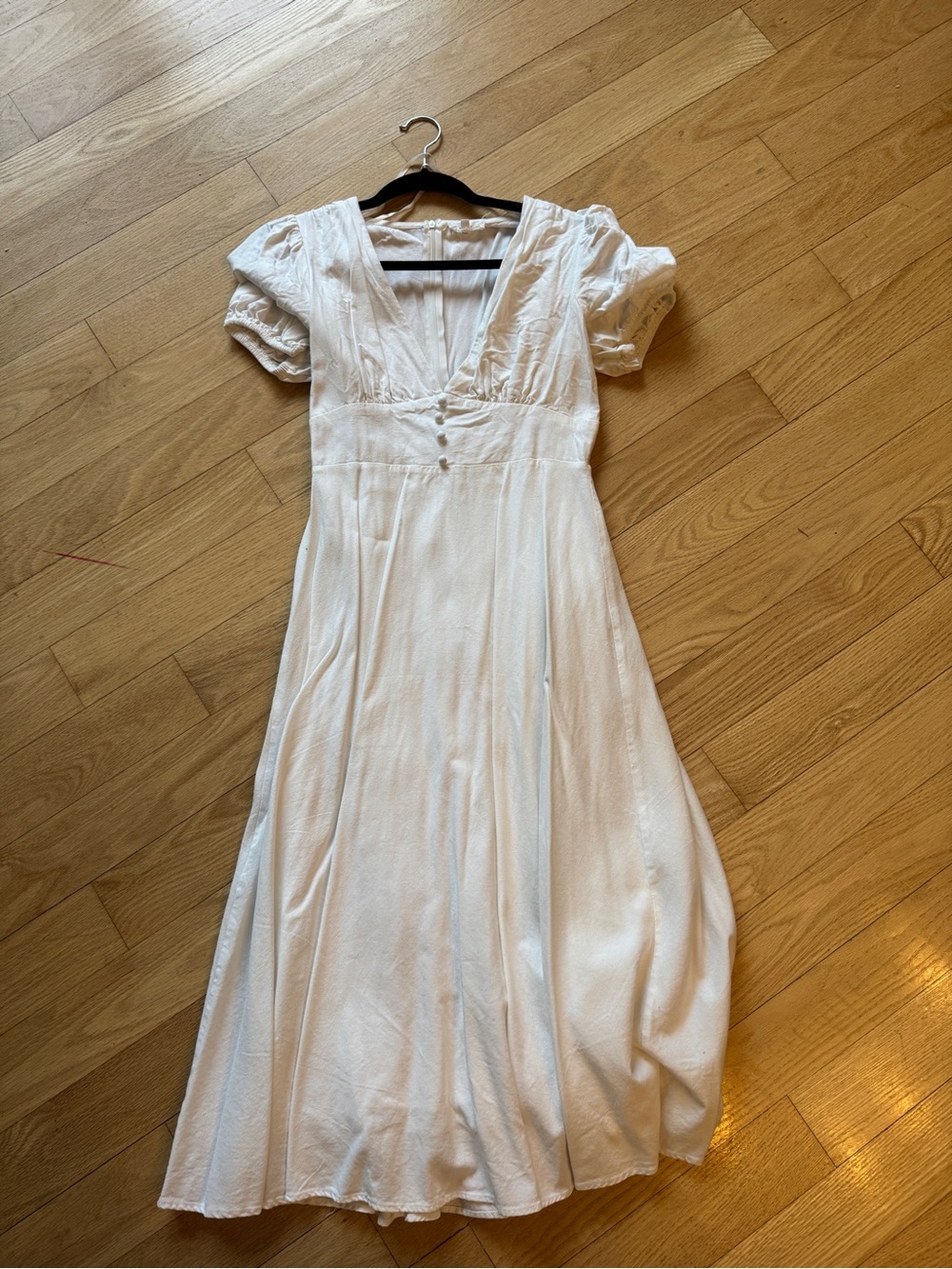V-Neck White Midi Dress with Puff Sleeves - Picture 2 of 3